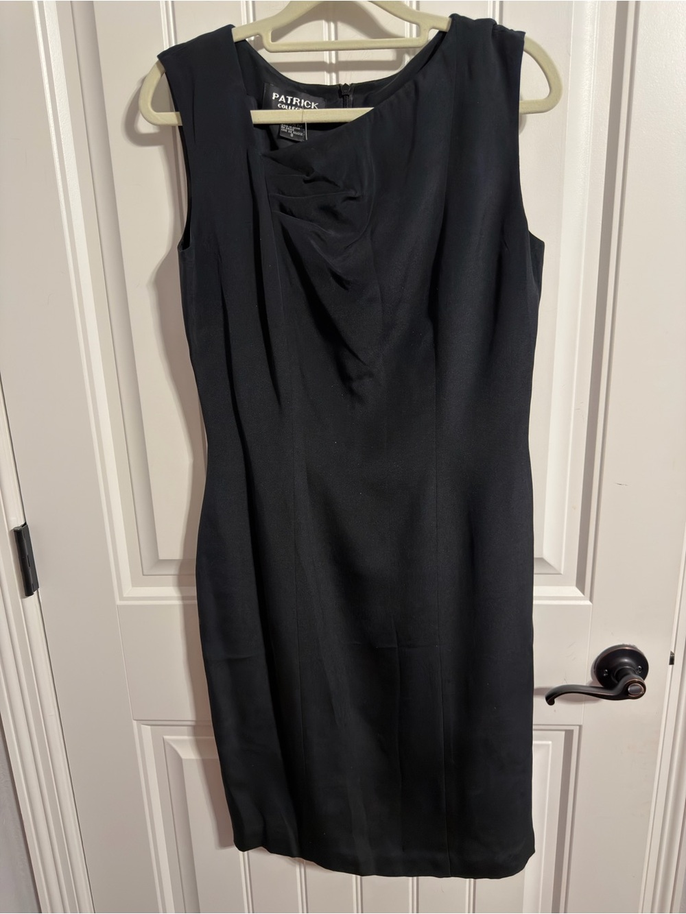 Patrick Collection 100% Silk Sleeveless Black Dress w/Asymmetrical Neckline. 8